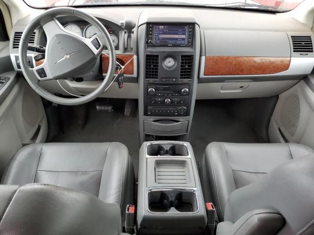 2008 Chrysler Town & Country Touring