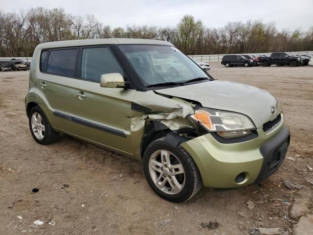 2011 KIA Soul +