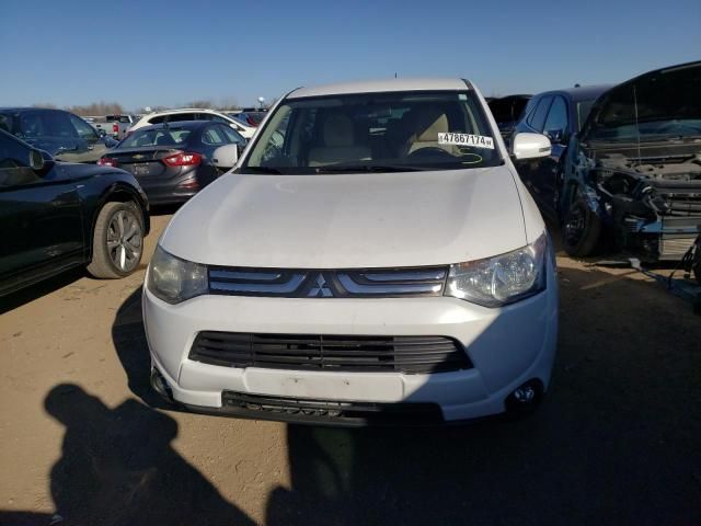 2014 Mitsubishi Outlander SE