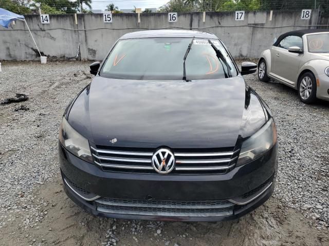 2013 Volkswagen Passat SE