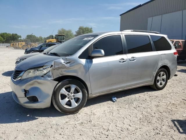 2012 Toyota Sienna LE