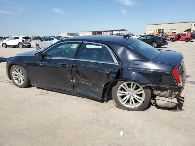 2018 Chrysler 300 Touring