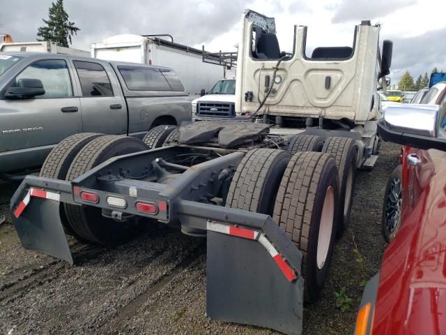 2024 Freightliner Cascadia 126