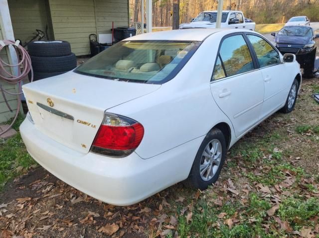 2005 Toyota Camry LE