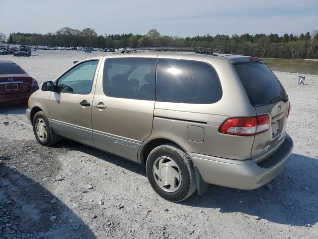 2002 Toyota Sienna LE