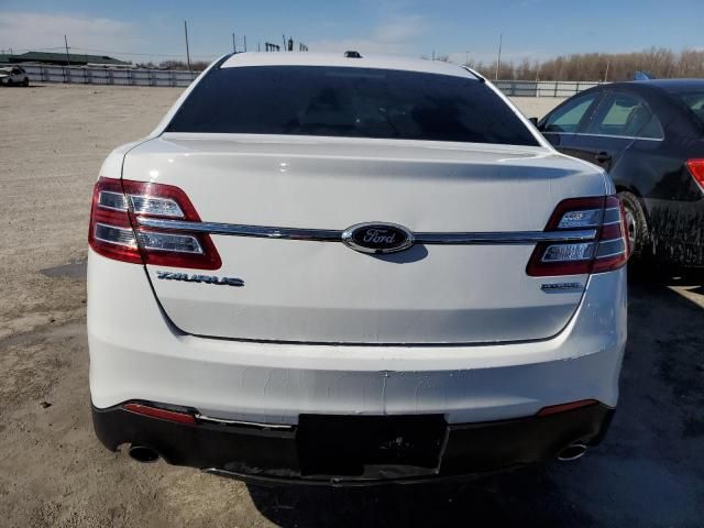 2015 Ford Taurus SE