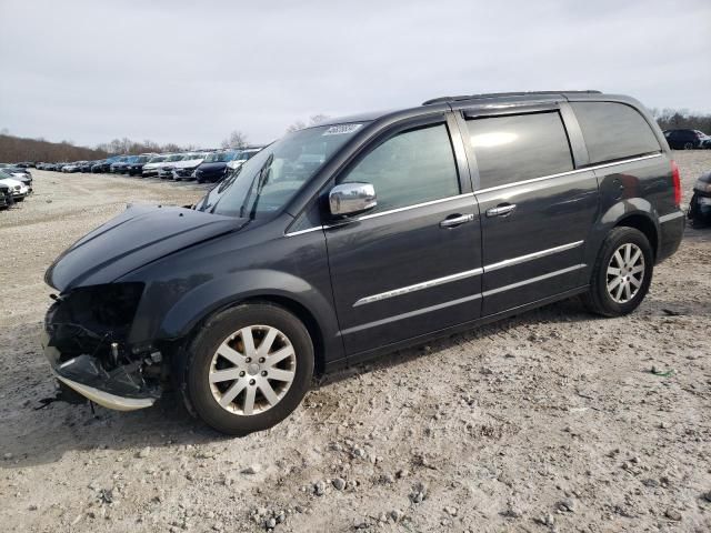 2011 Chrysler Town & Country Touring L