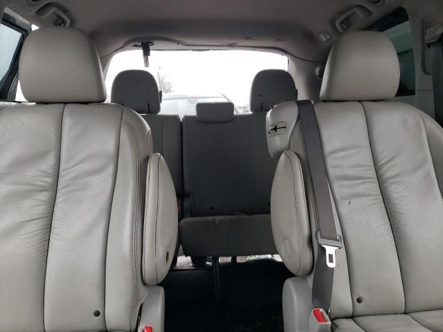 2011 Toyota Sienna XLE