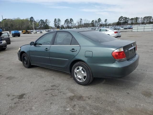 2005 Toyota Camry LE