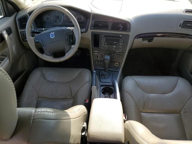 2004 Volvo XC70