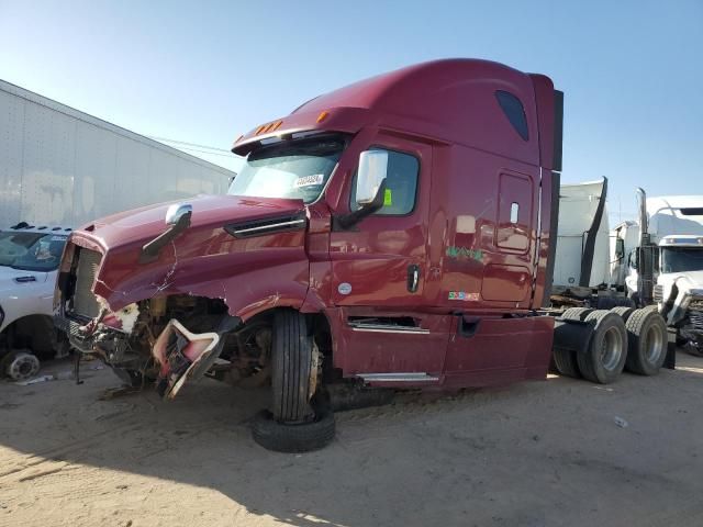 2020 Freightliner Cascadia 126