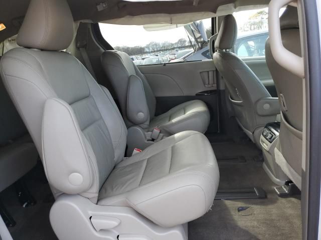 2015 Toyota Sienna XLE