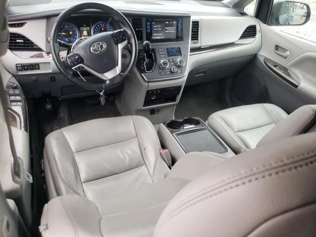 2015 Toyota Sienna XLE