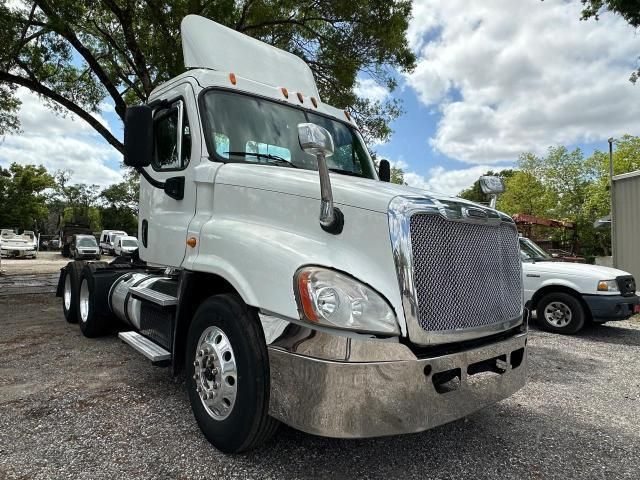 2014 Freightliner Cascadia 125