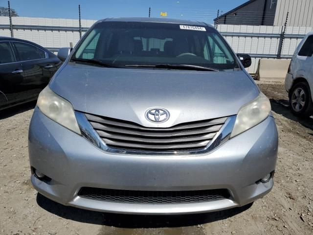 2011 Toyota Sienna XLE