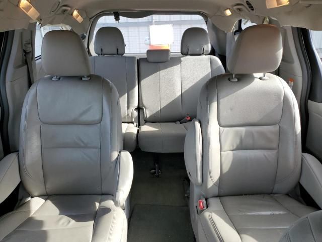 2015 Toyota Sienna XLE