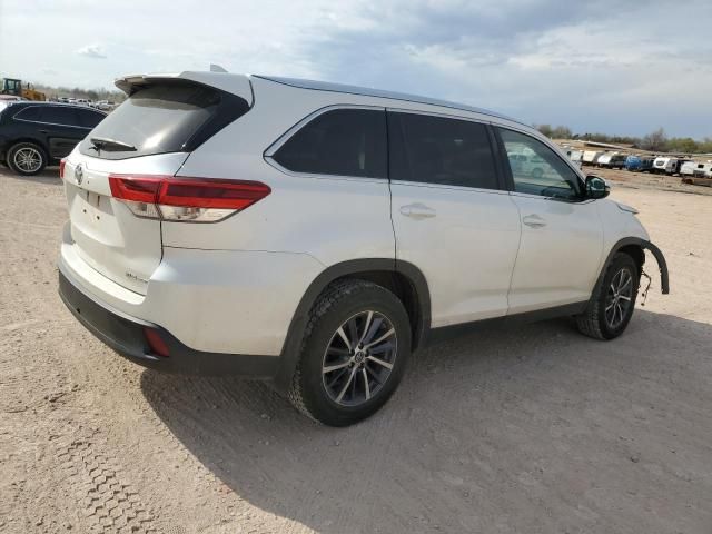 2019 Toyota Highlander SE