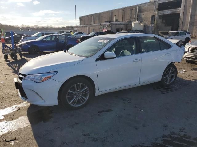 2016 Toyota Camry Hybrid