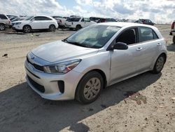 KIA Rio Vehiculos salvage en venta: 2020 KIA Rio LX