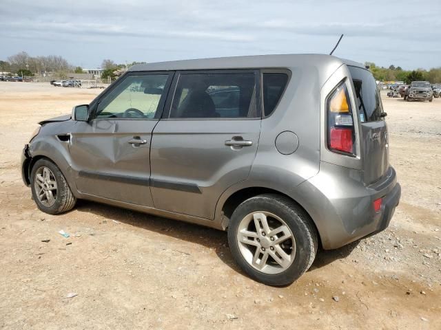 2011 KIA Soul +