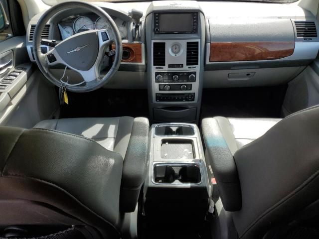 2009 Chrysler Town & Country Touring