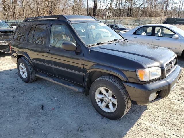 2004 Nissan Pathfinder LE