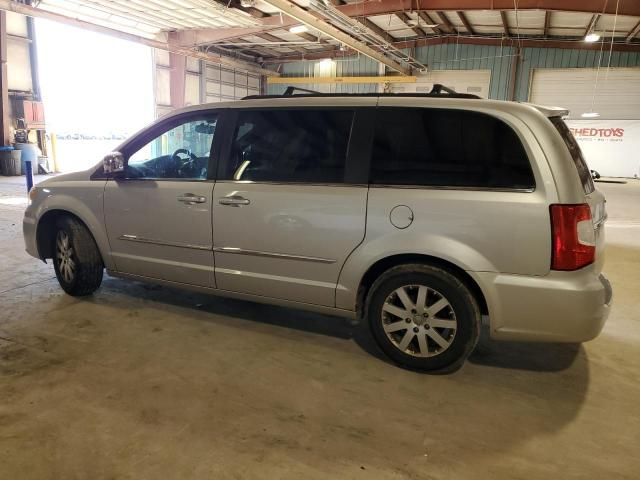 2011 Chrysler Town & Country Touring L