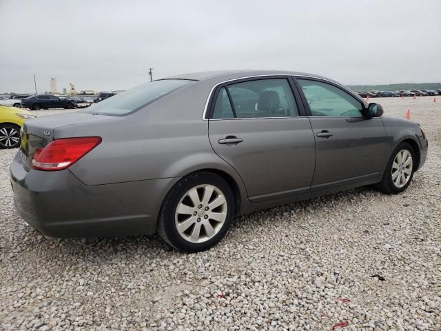 2005 Toyota Avalon XL