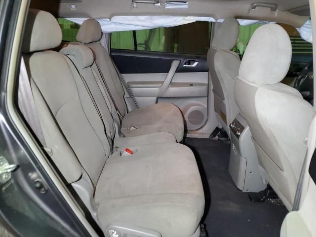 2013 Toyota Highlander Base