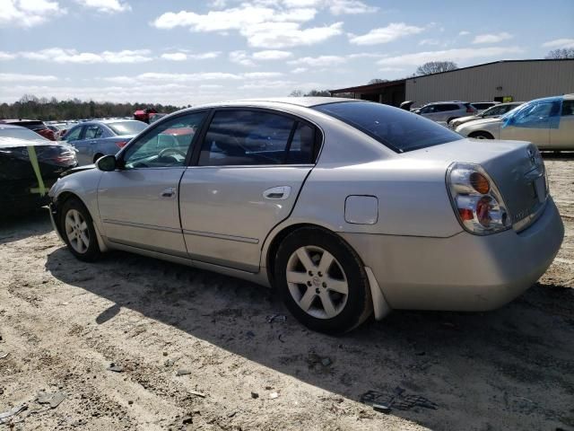 2004 Nissan Altima Base