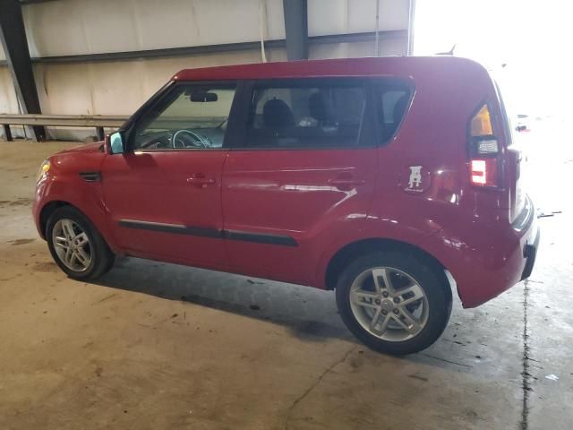 2011 KIA Soul +