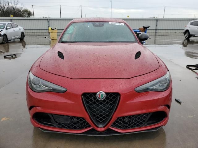 2019 Alfa Romeo Giulia Quadrifoglio