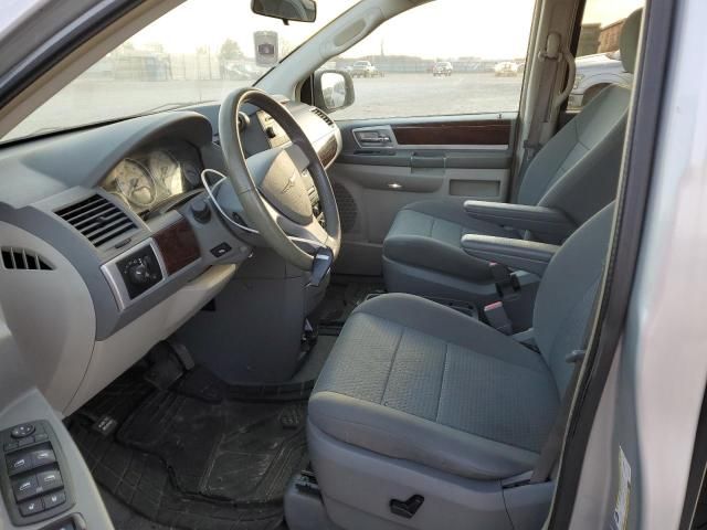 2010 Chrysler Town & Country Touring