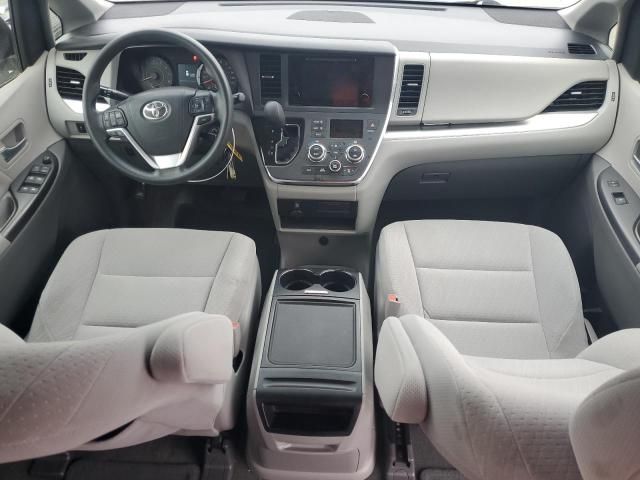 2015 Toyota Sienna LE