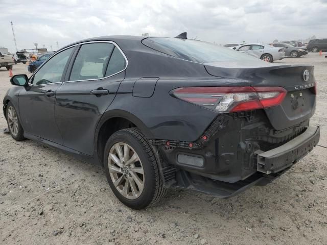 2022 Toyota Camry LE