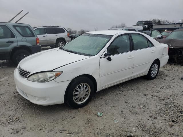 2005 Toyota Camry LE