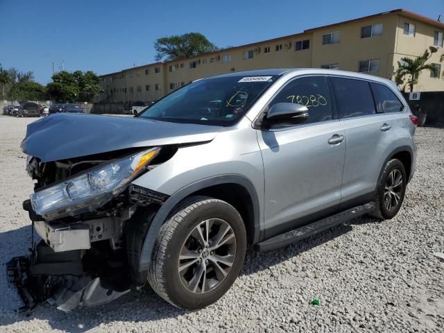 2019 Toyota Highlander LE