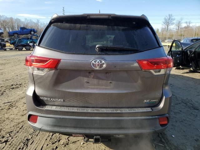 2017 Toyota Highlander SE