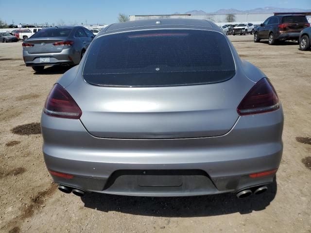 2016 Porsche Panamera S