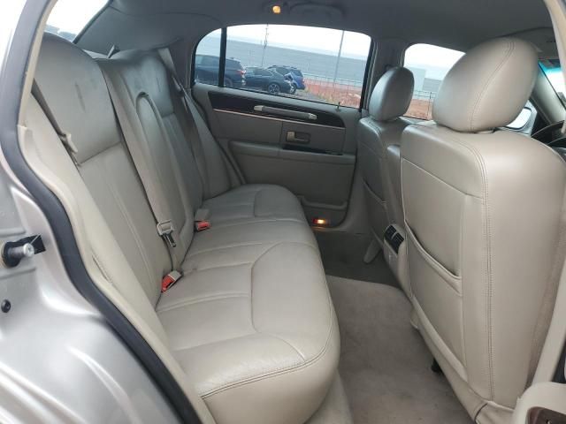 2008 Lincoln Town Car Signature Limited