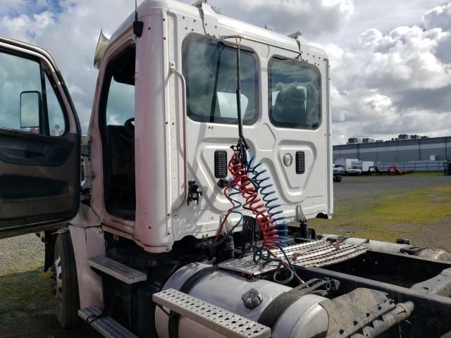 2014 Freightliner Cascadia 125