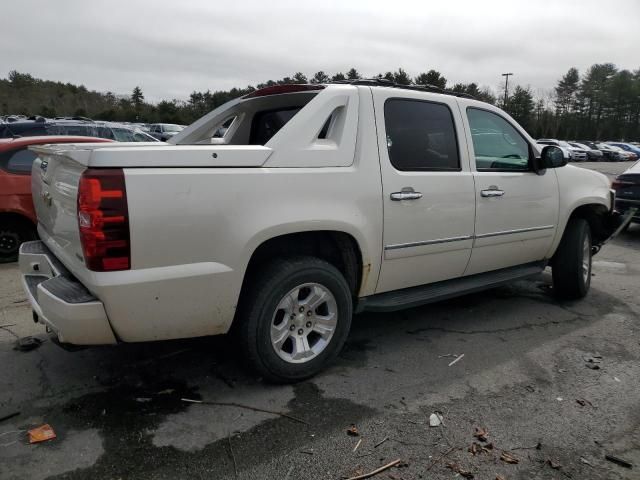 2011 Chevrolet Avalanche LTZ