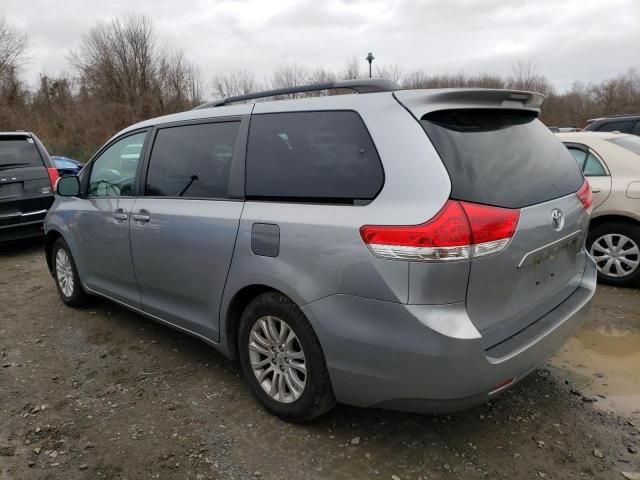 2011 Toyota Sienna XLE