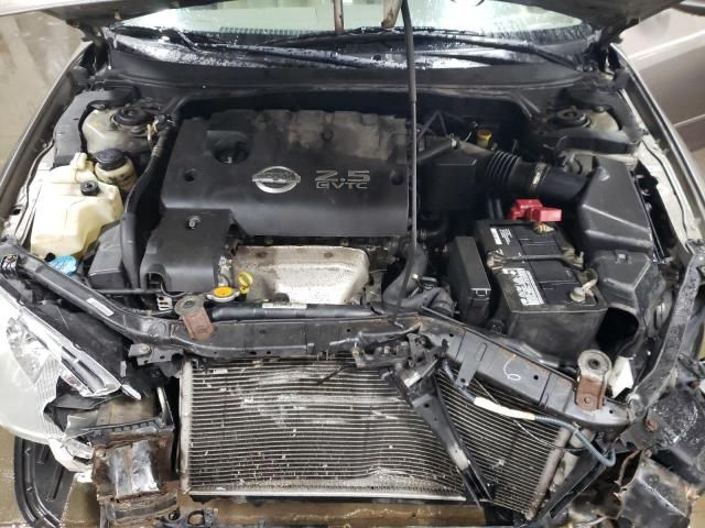 2003 Nissan Altima Base