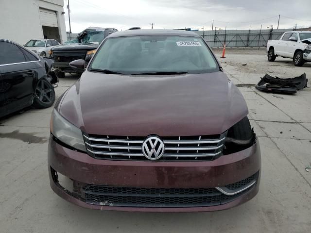 2012 Volkswagen Passat SEL