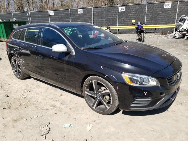 2016 Volvo V60 T6 R-Design