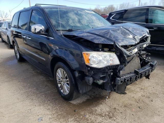 2013 Chrysler Town & Country Touring L