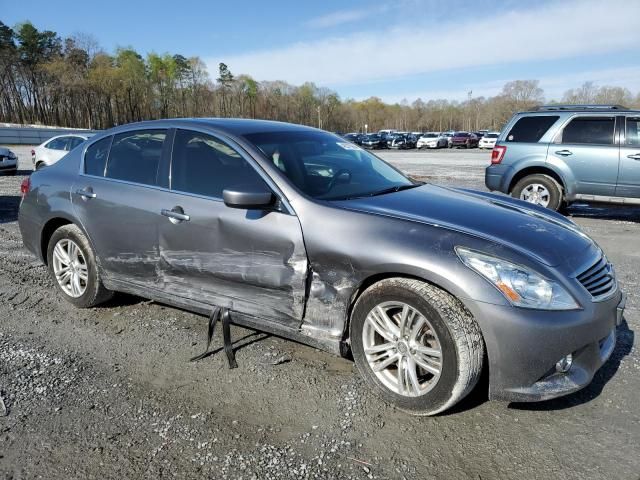 2015 Infiniti Q40