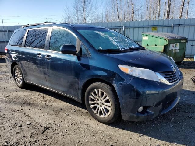 2011 Toyota Sienna XLE