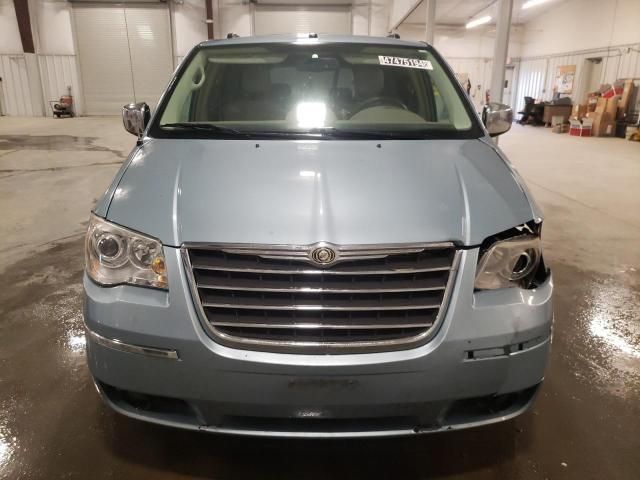 2008 Chrysler Town & Country Limited